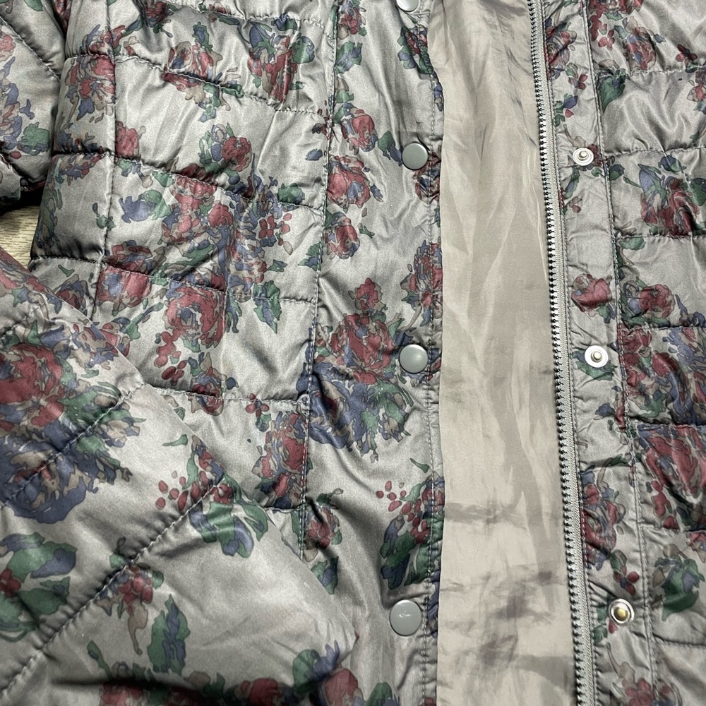 Gap Puffer - Picture 3 of 5